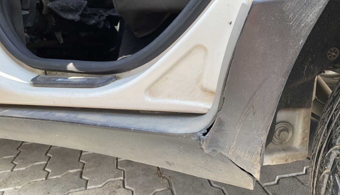 2018 Ford Ecosport TITANIUM 1.5L SIGNATURE EDITION (SUNROOF) DIESEL, Diesel, Manual, 82,206 km, Left running board - Cladding has minor damage
