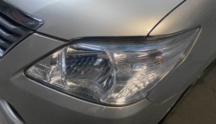 2013 Toyota Innova 2.5 VX 7 STR, Diesel, Manual, 67,912 km, Left headlight - Minor scratches