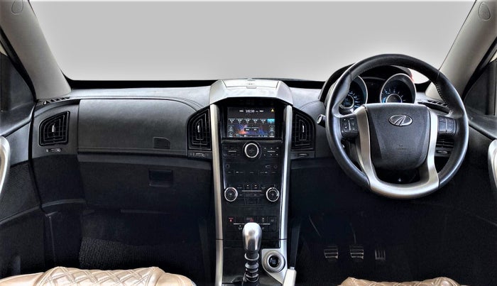 2019 Mahindra XUV500 W11(O), Diesel, Manual, 54,883 km, Dashboard