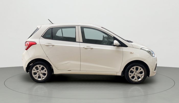 2015 Hyundai Grand i10 MAGNA 1.2 KAPPA VTVT, Petrol, Manual, 28,744 km, Right Side View