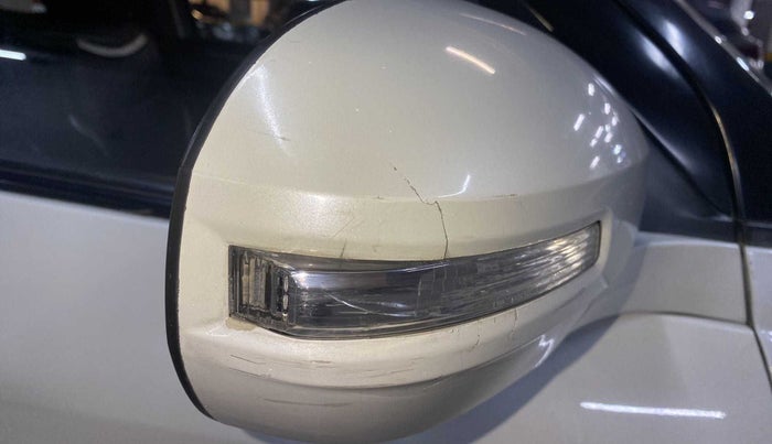 2017 Maruti Swift VDI, Diesel, Manual, 75,765 km, Right rear-view mirror - Cover has minor damage