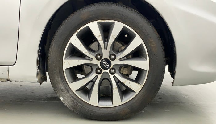 2014 Hyundai Verna FLUIDIC 1.6 VTVT SX AT, CNG, Automatic, 62,883 km, Right Front Wheel