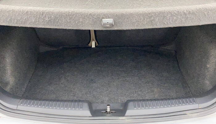 2012 Volkswagen Polo HIGHLINE1.2L, Petrol, Manual, 72,878 km, Boot Inside
