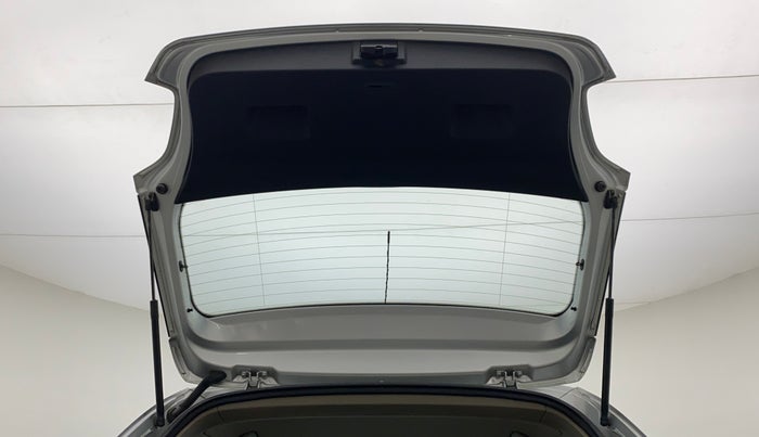 2012 Volkswagen Polo HIGHLINE1.2L, Petrol, Manual, 72,878 km, Boot Door Open