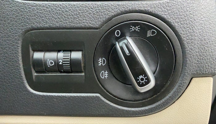 2012 Volkswagen Polo HIGHLINE1.2L, Petrol, Manual, 72,878 km, Dashboard - Headlight height adjustment not working