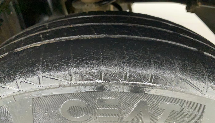 2019 Maruti Alto LXI, Petrol, Manual, 25,256 km, Left Rear Tyre Tread