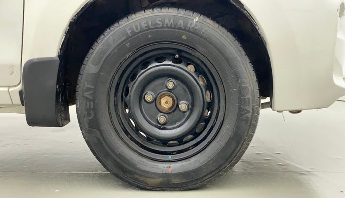 2019 Maruti Alto LXI, Petrol, Manual, 25,256 km, Right Front Wheel