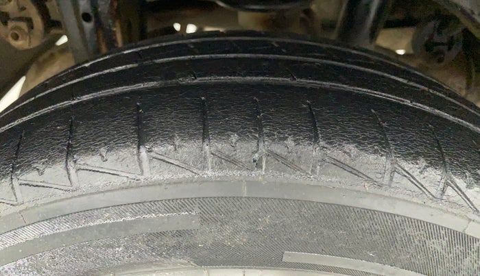 2019 Maruti Alto LXI, Petrol, Manual, 25,256 km, Right Rear Tyre Tread