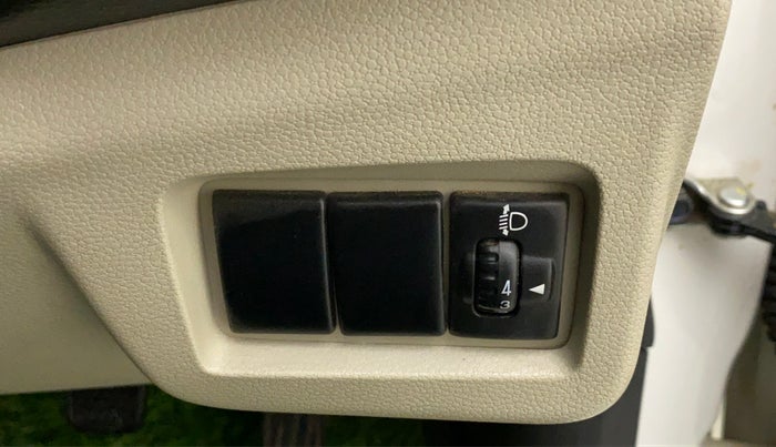 2019 Maruti Alto LXI, Petrol, Manual, 25,256 km, Dashboard - Headlight height adjustment not working