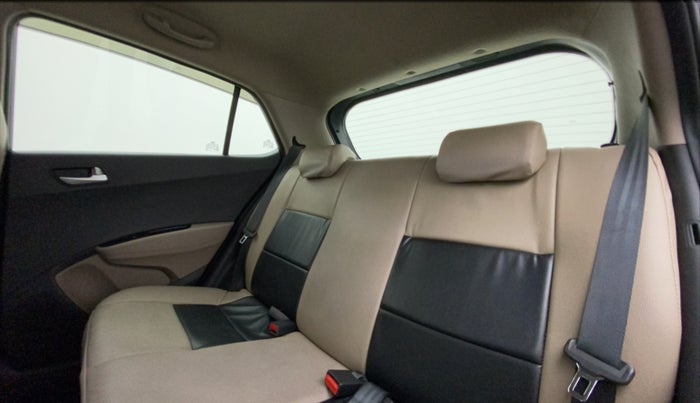 2016 Hyundai Grand i10 ASTA 1.2 KAPPA VTVT, Petrol, Manual, 45,781 km, Right Side Rear Door Cabin