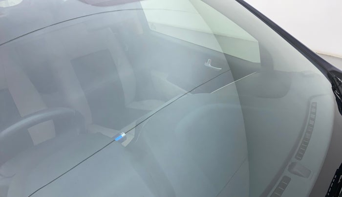 2016 Hyundai Grand i10 ASTA 1.2 KAPPA VTVT, Petrol, Manual, 45,781 km, Front windshield - Minor spot on windshield