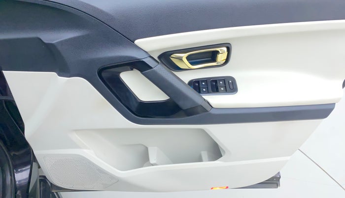 2021 Tata Safari XZA PLUS GOLD 6 S, Diesel, Automatic, 34,935 km, Driver Side Door Panels Control