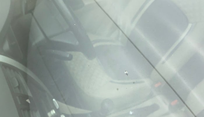 2019 Maruti Celerio VXI CNG D, CNG, Manual, 70,823 km, Front windshield - Minor spot on windshield