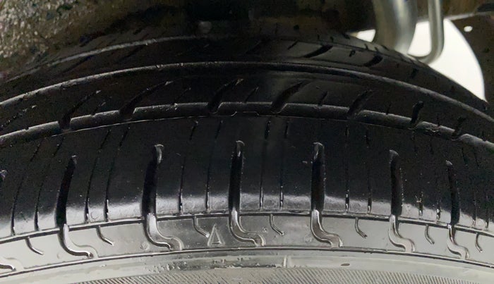 2019 Maruti Celerio VXI CNG D, CNG, Manual, 70,823 km, Left Rear Tyre Tread