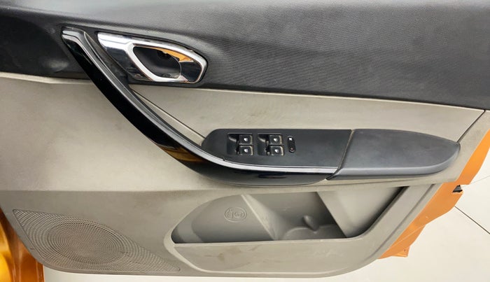 2017 Tata Tiago XZ 1.2 REVOTRON, Petrol, Manual, 91,306 km, Driver Side Door Panels Control
