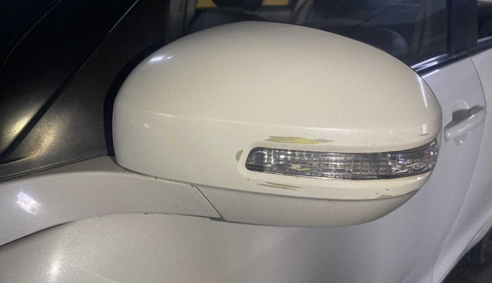 2016 Maruti Swift Dzire VDI ABS, Diesel, Manual, 79,683 km, Left rear-view mirror - Indicator light has minor damage