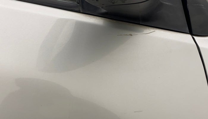 2017 Maruti Celerio ZXI, Petrol, Manual, 66,656 km, Driver-side door - Minor scratches