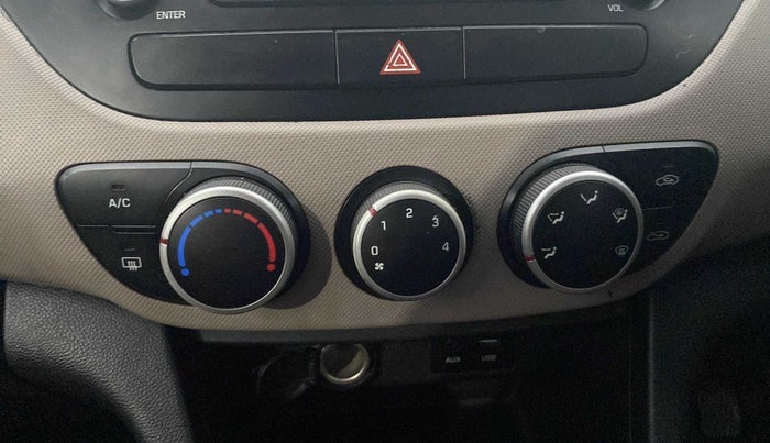 2015 Hyundai Grand i10 SPORTZ 1.2 KAPPA VTVT, Petrol, Manual, 40,071 km, AC Unit - Car heater not working