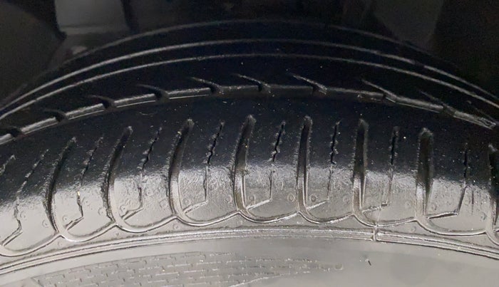 2019 Ford Ecosport 1.5 TITANIUM TI VCT, Petrol, Manual, 14,424 km, Left Front Tyre Tread