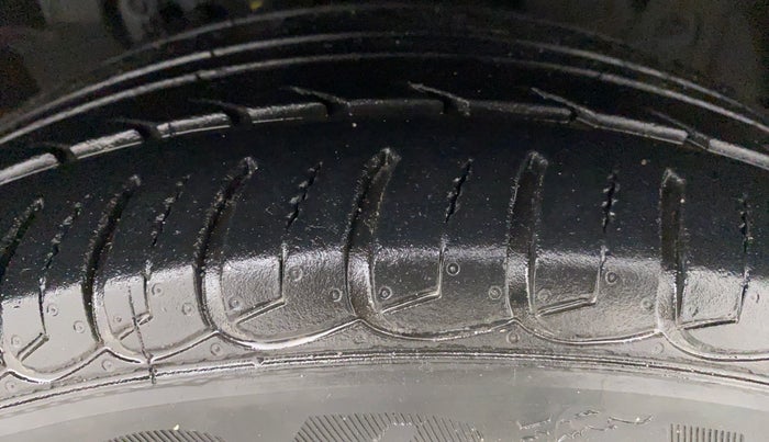 2019 Ford Ecosport 1.5 TITANIUM TI VCT, Petrol, Manual, 14,424 km, Right Front Tyre Tread