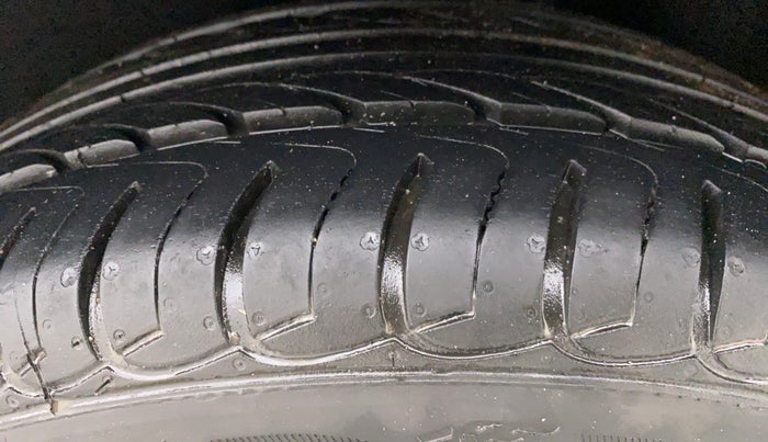 2019 Ford Ecosport 1.5 TITANIUM TI VCT, Petrol, Manual, 14,424 km, Left Rear Tyre Tread