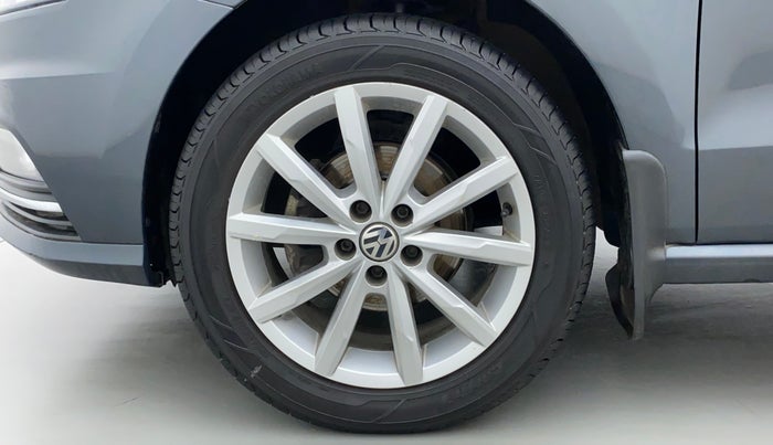 2017 Volkswagen Ameo HIGHLINE1.2L PLUS 16 ALLOY, Petrol, Manual, 1,14,844 km, Left Front Wheel