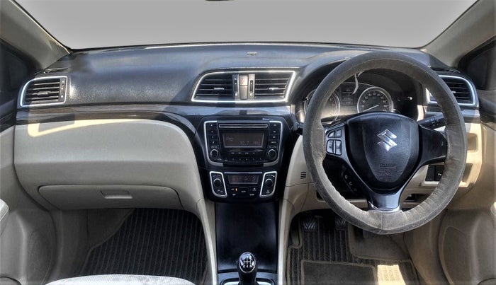 2016 Maruti Ciaz VXI+, Petrol, Manual, 1,05,374 km, Dashboard