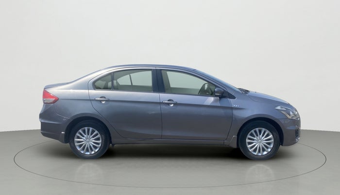 2016 Maruti Ciaz VXI+, Petrol, Manual, 1,05,374 km, Right Side View