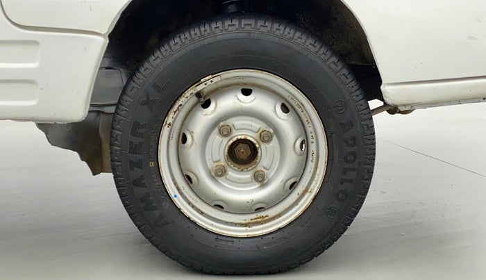 2017 Maruti OMNI E 8 STR, Petrol, Manual, 58,160 km, Right Front Wheel
