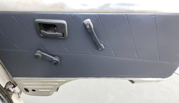 2017 Maruti OMNI E 8 STR, Petrol, Manual, 58,160 km, Driver Side Door Panels Control