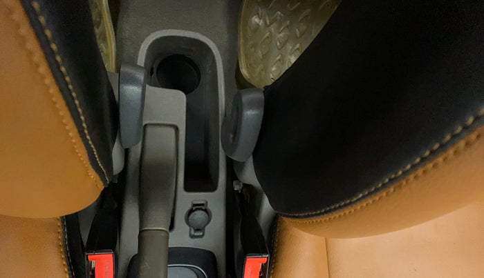 2013 Hyundai i10 ASTA 1.2, Petrol, Manual, 64,665 km, Driver Side Adjustment Panel