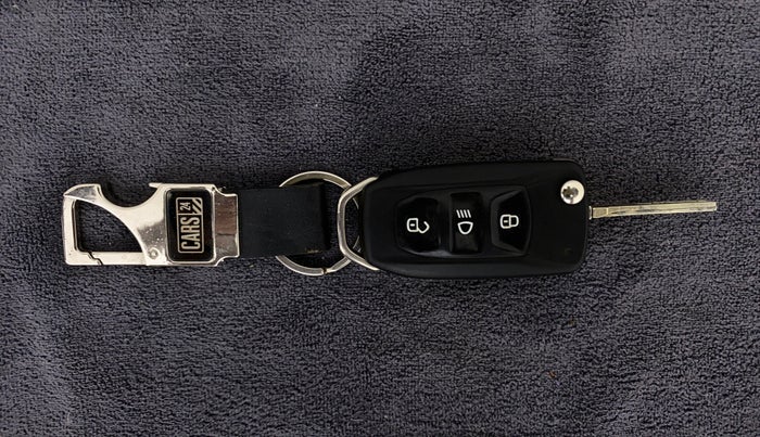 2019 Tata Tiago XZ PETROL, Petrol, Manual, 24,355 km, Key Close Up