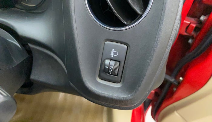 2015 Honda Brio S MT, Petrol, Manual, 48,459 km, Dashboard - Headlight height adjustment not working