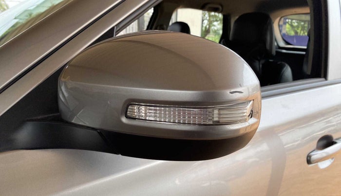2020 Maruti Vitara Brezza LXI, Petrol, Manual, 18,026 km, Left rear-view mirror - Indicator light has minor damage
