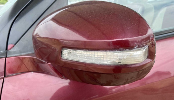 2015 Maruti Swift Dzire VDI ABS, Diesel, Manual, 95,116 km, Left rear-view mirror - Indicator light has minor damage