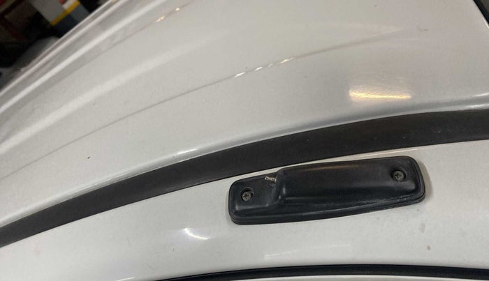 2015 Maruti Alto K10 VXI, Petrol, Manual, 70,917 km, Roof - Antenna has minor damage