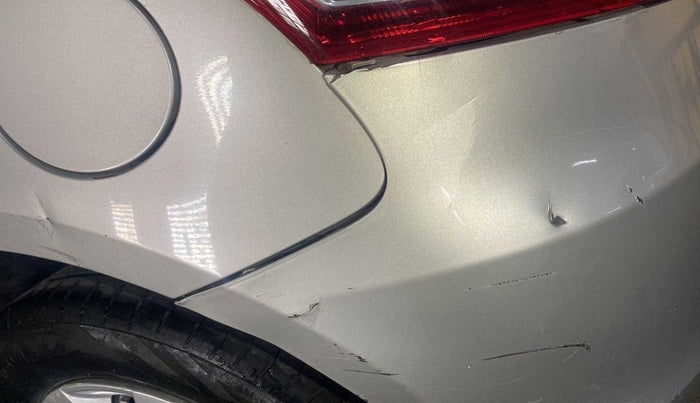 2015 Maruti Swift LDI, Diesel, Manual, 80,303 km, Rear bumper - Minor scratches