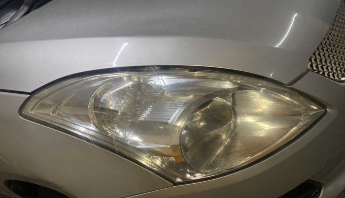 2015 Maruti Swift LDI, Diesel, Manual, 80,303 km, Right headlight - Faded