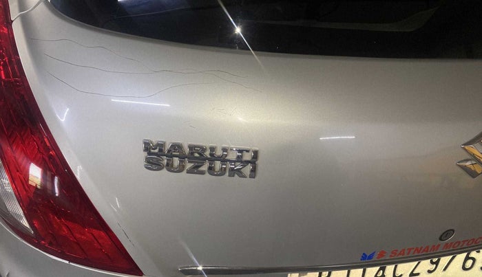 2015 Maruti Swift LDI, Diesel, Manual, 80,303 km, Dicky (Boot door) - Minor scratches