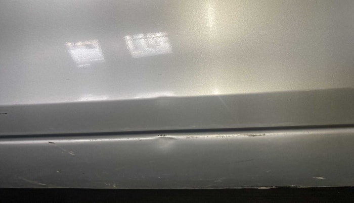 2015 Maruti Swift LDI, Diesel, Manual, 80,303 km, Left running board - Slightly dented