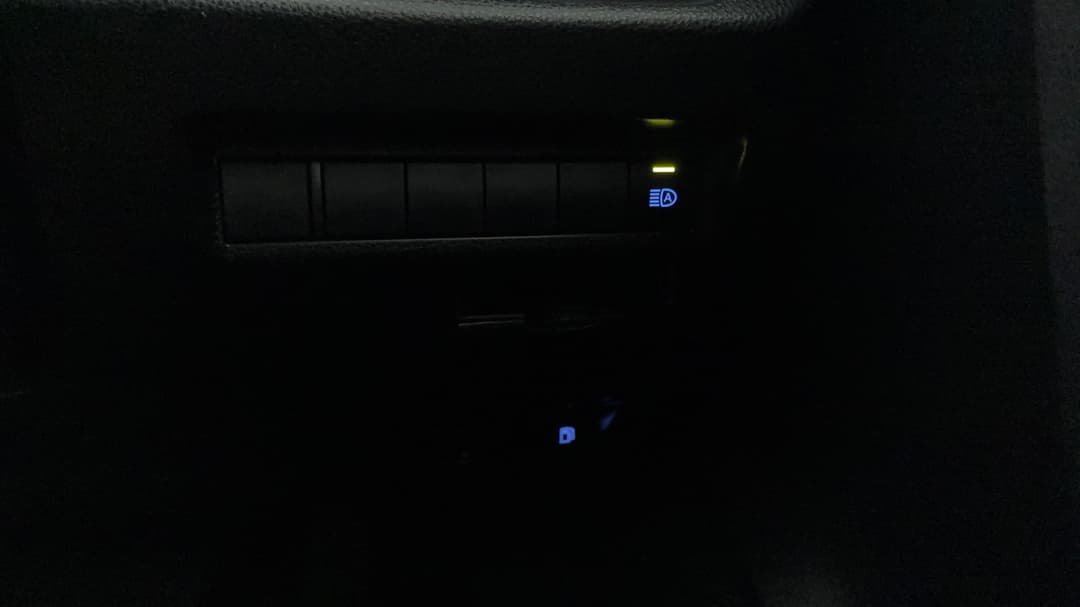 2022 Toyota RAV4 Gx (2WD) Hybrid, Automatic, 33878 km, Utility Switches/Buttons