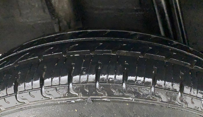 2018 Datsun Redi Go T (O), Petrol, Manual, 51,182 km, Right Rear Tyre Tread