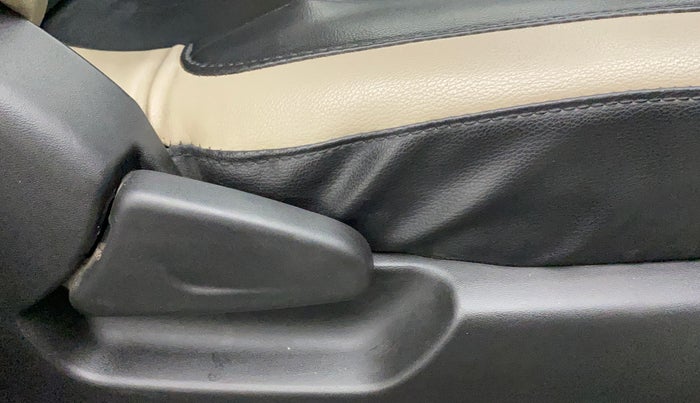 2018 Datsun Redi Go T (O), Petrol, Manual, 51,182 km, Driver Side Adjustment Panel