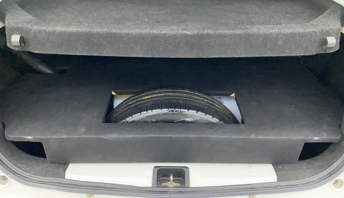 2019 Maruti New Wagon-R LXI CNG 1.0, CNG, Manual, 85,969 km, Boot Inside