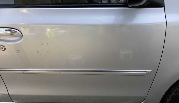2017 Toyota Etios VX PLATINUM, Petrol, Manual, 45,760 km, Driver-side door - Paint has faded