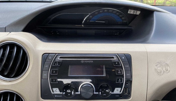 2017 Toyota Etios VX PLATINUM, Petrol, Manual, 45,760 km, Infotainment system - Parking sensor not working
