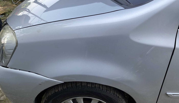 2017 Toyota Etios VX PLATINUM, Petrol, Manual, 45,760 km, Left fender - Slightly dented