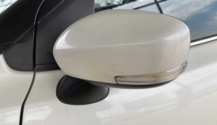 2020 Toyota Glanza V, Petrol, Manual, 25,940 km, Left rear-view mirror - Mirror movement not proper