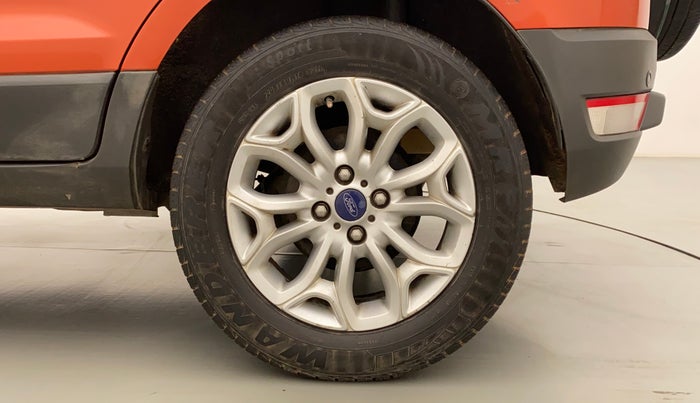 2016 Ford Ecosport TITANIUM+ 1.5L DIESEL, Diesel, Manual, 1,06,835 km, Left Rear Wheel
