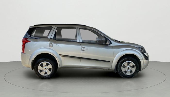 2016 Mahindra XUV500 W4 1.99, Diesel, Manual, 36,454 km, Right Side View